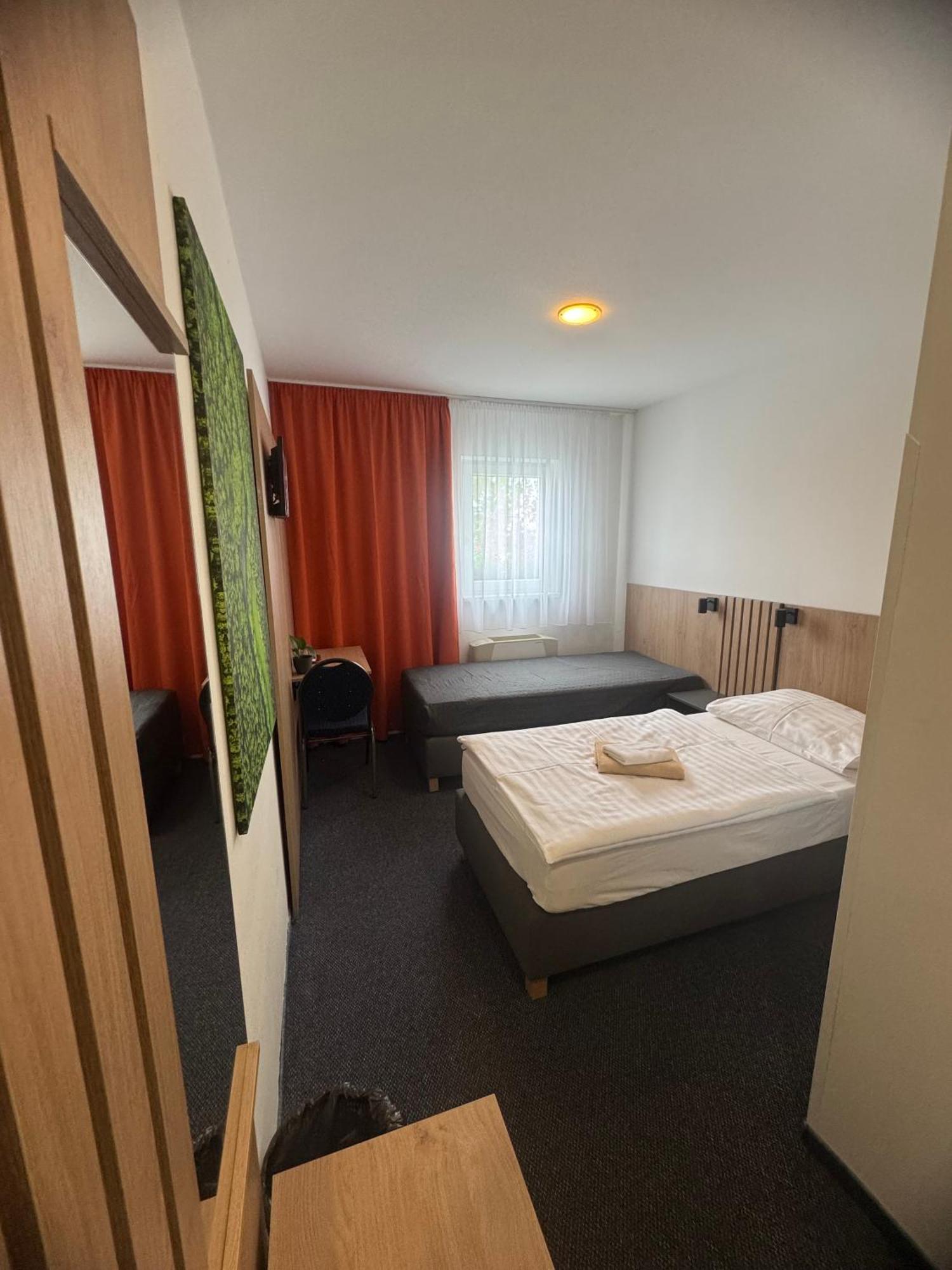 Hotel Remy Bratysława Zewnętrze zdjęcie